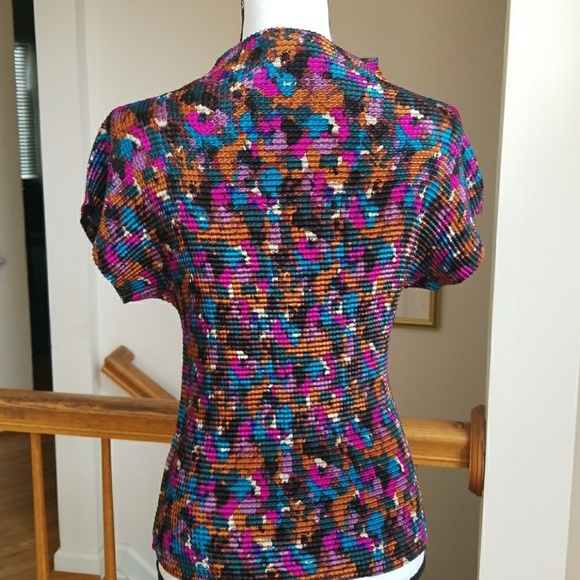 CUTE COLORFUL TOP - Picture 3 of 4